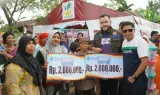Pemerintah Kota Padang Salurkan Bantuan Uang Tunai untuk Ratusan Rumah Terdampak Banjir