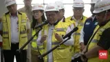 Gubernur Pramono Anung Akan Tertibkan Pagar Tinggi di Mal dan Perkantoran Jakarta