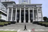Putusan MK Soal Anggaran MBG dan Penundaan Pemulihan Hak Konstitusional Pendidikan